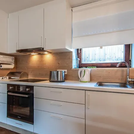 Jcop Apartment *